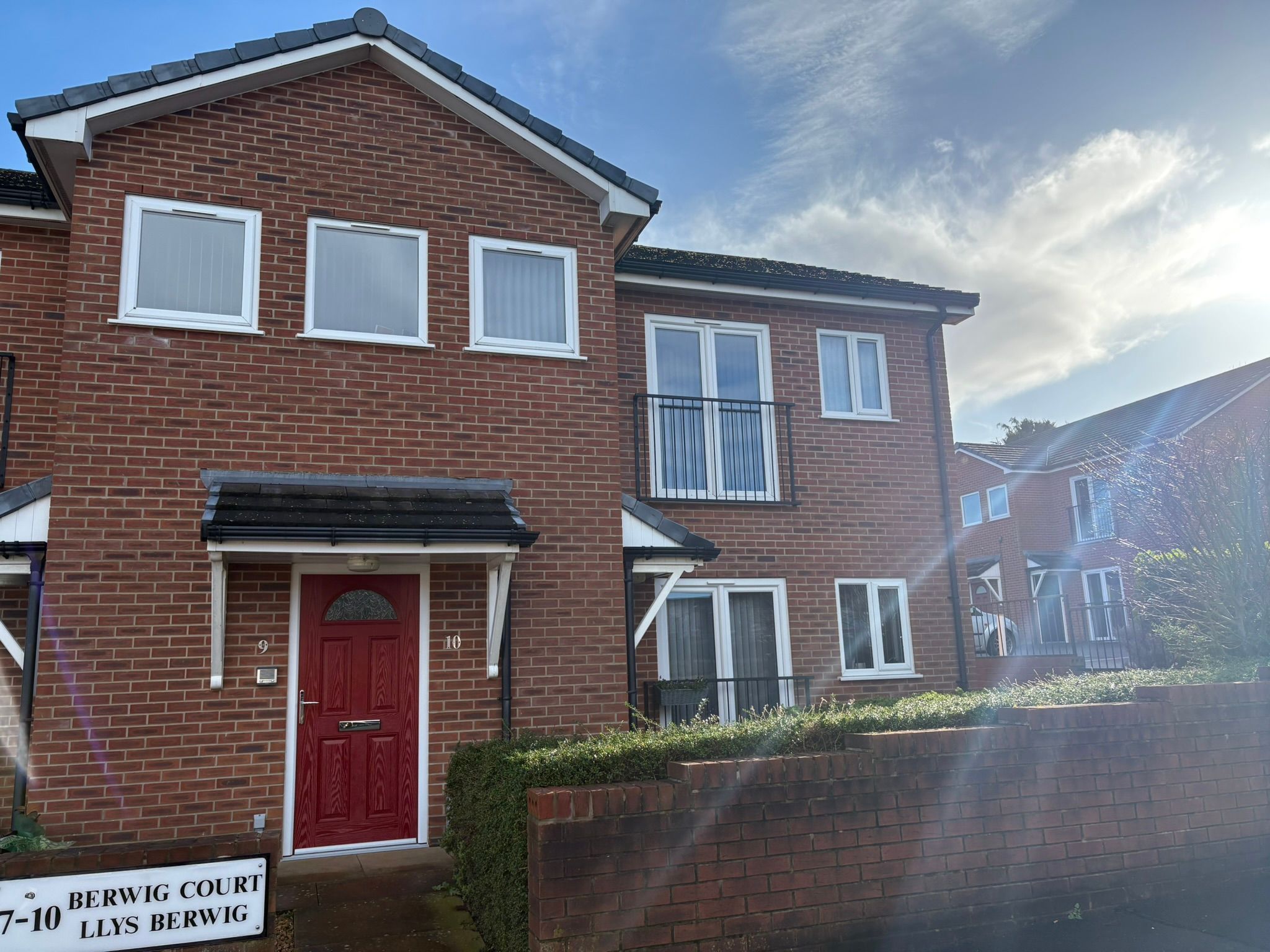 Berwig Court Coedpoeth Apartment to let in Reading